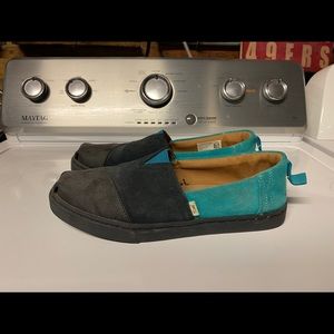 SoiLL x TOMS shoes